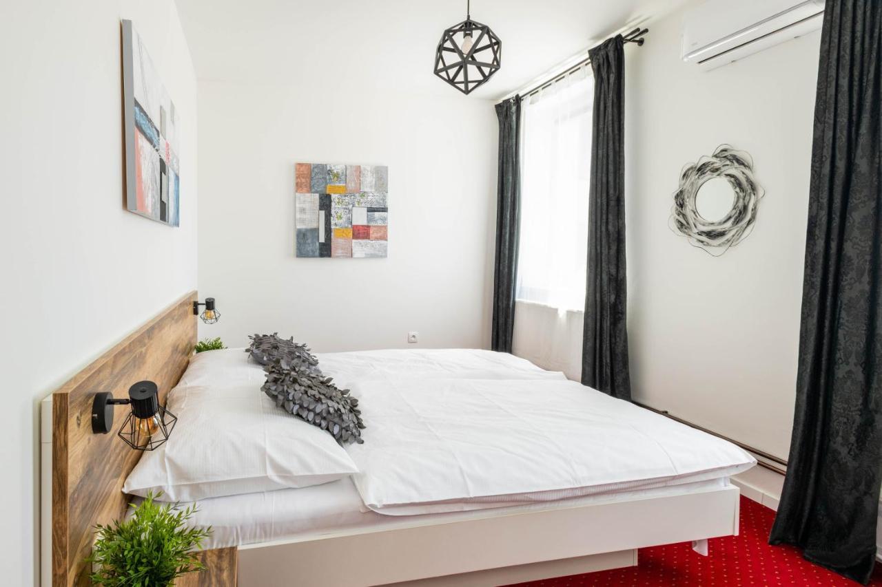 Highnest Apartments บราติสลาวา ภายนอก รูปภาพ
